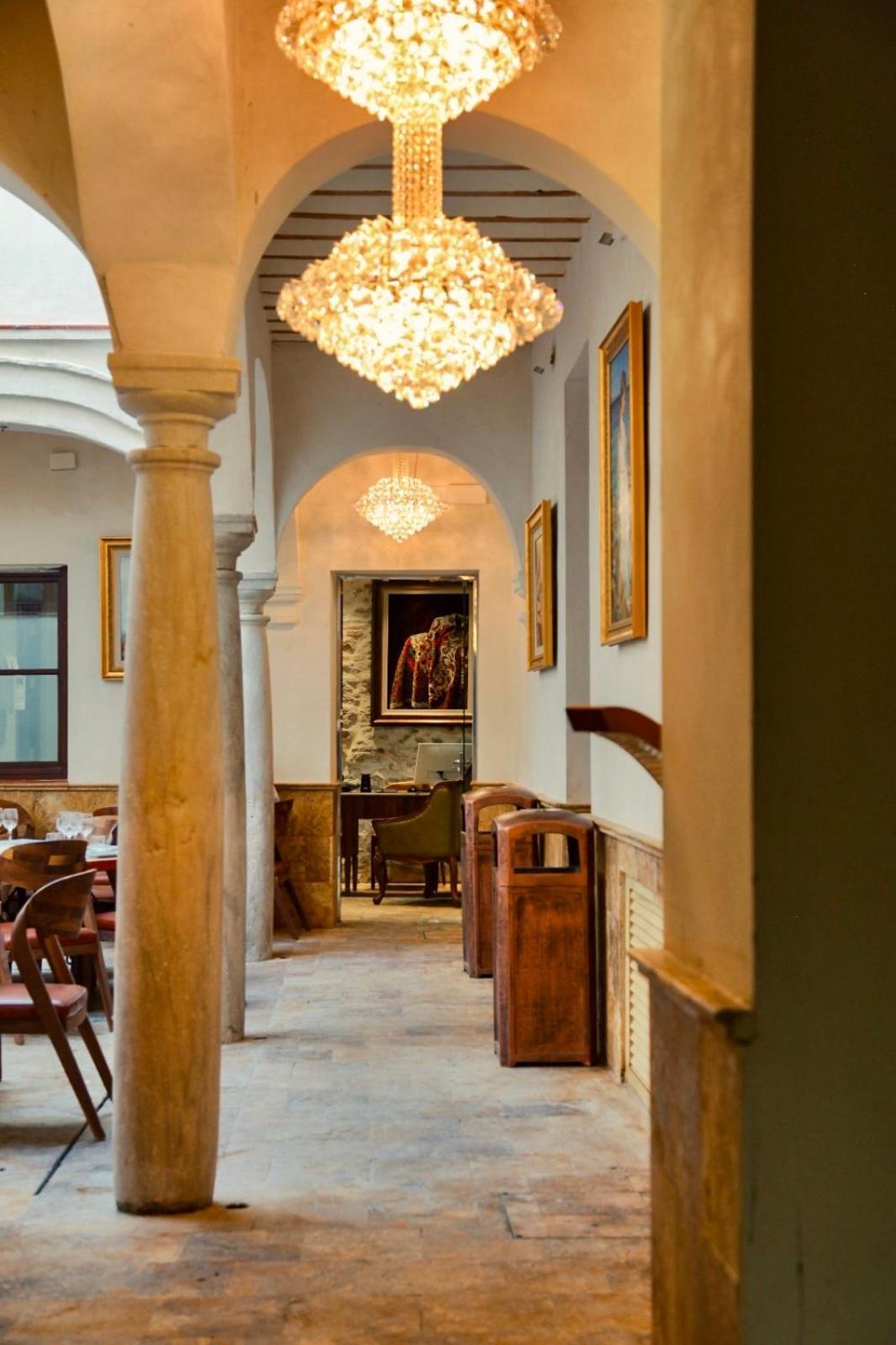Anahita Boutique Hotel Малага Экстерьер фото